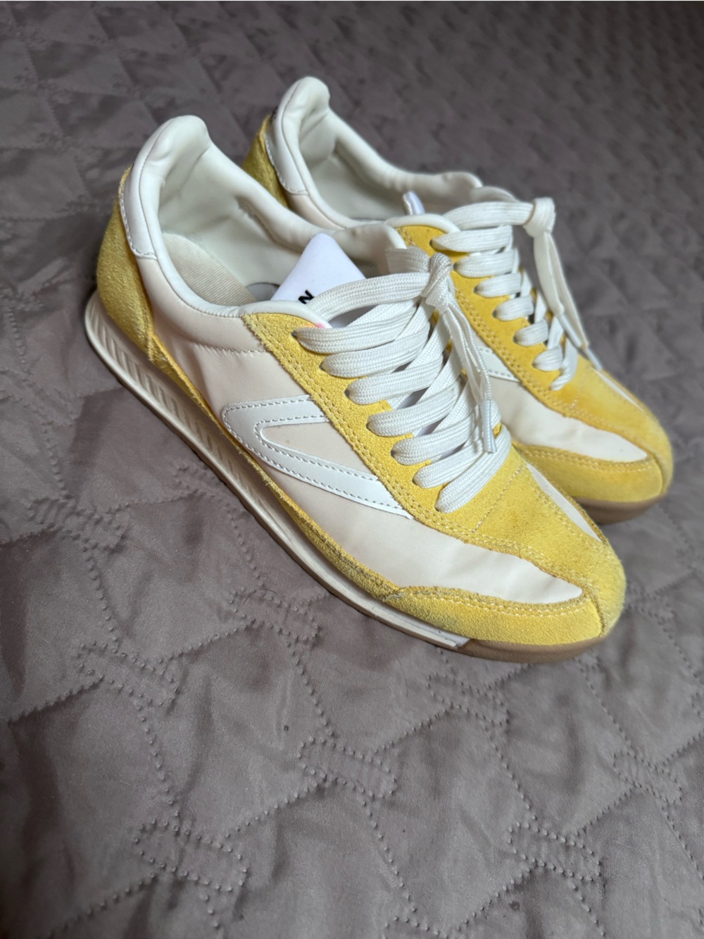 Tretorn Women’s Yellow and White Casual Sneakers